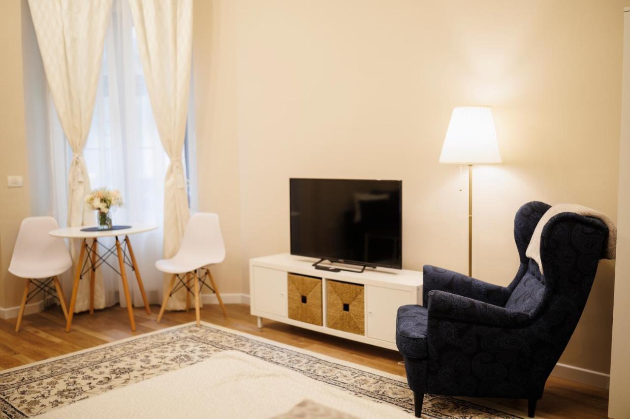 Jolie Flat In The Heart Of The City Timişoara Extérieur photo